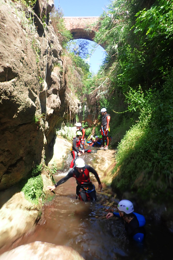 estrechos en el barranco de Castellar del Vallès